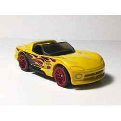 Hot Wheels 2019 HW Flames 5-Pack (Dodge Viper RT/10, Ford Mustang, 69 Camaro Convertible 69 Dodge Coronet Super Bee, and a 66 Ford 427 Fairlane)