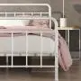 ZINUS Florence Metal Platform Bed Frame / Mattress Foundation / No Box Spring Needed / Easy Assembly, White, Queen ZINUS Florence Metal Platform Bed Frame / Mattress Foundation / No Box Spring Needed / Easy Assembly, White, Queen