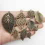 100g Craft Supplies Mixed Tree Leaves Pendants Beads Charms Pendants for Crafting, Jewelry Findings Making Accessory for DIY Necklace Bracelet (M091)